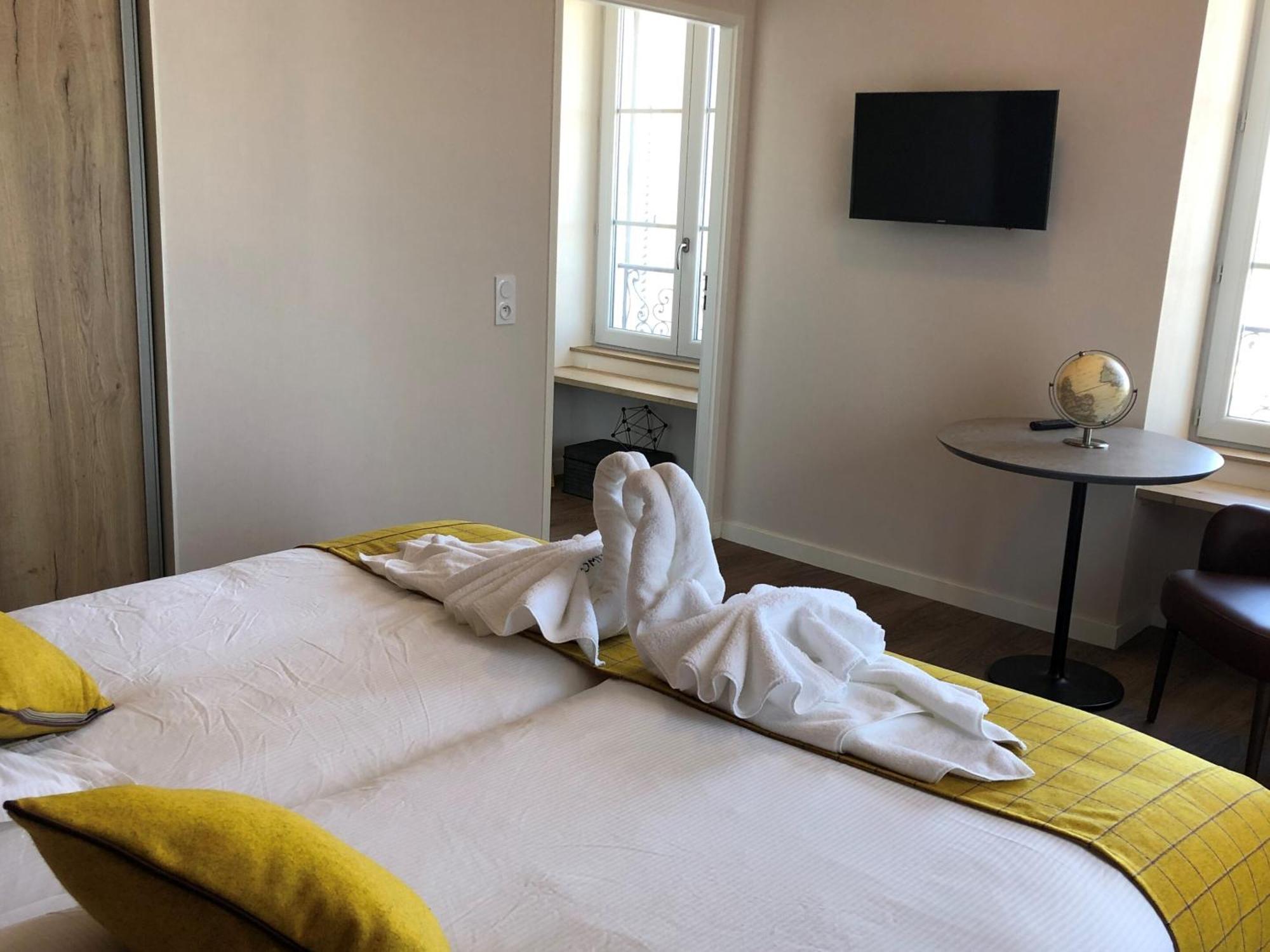 Domitys - Le Manoir Apartment Perignat-les-Sarlieve Bagian luar foto