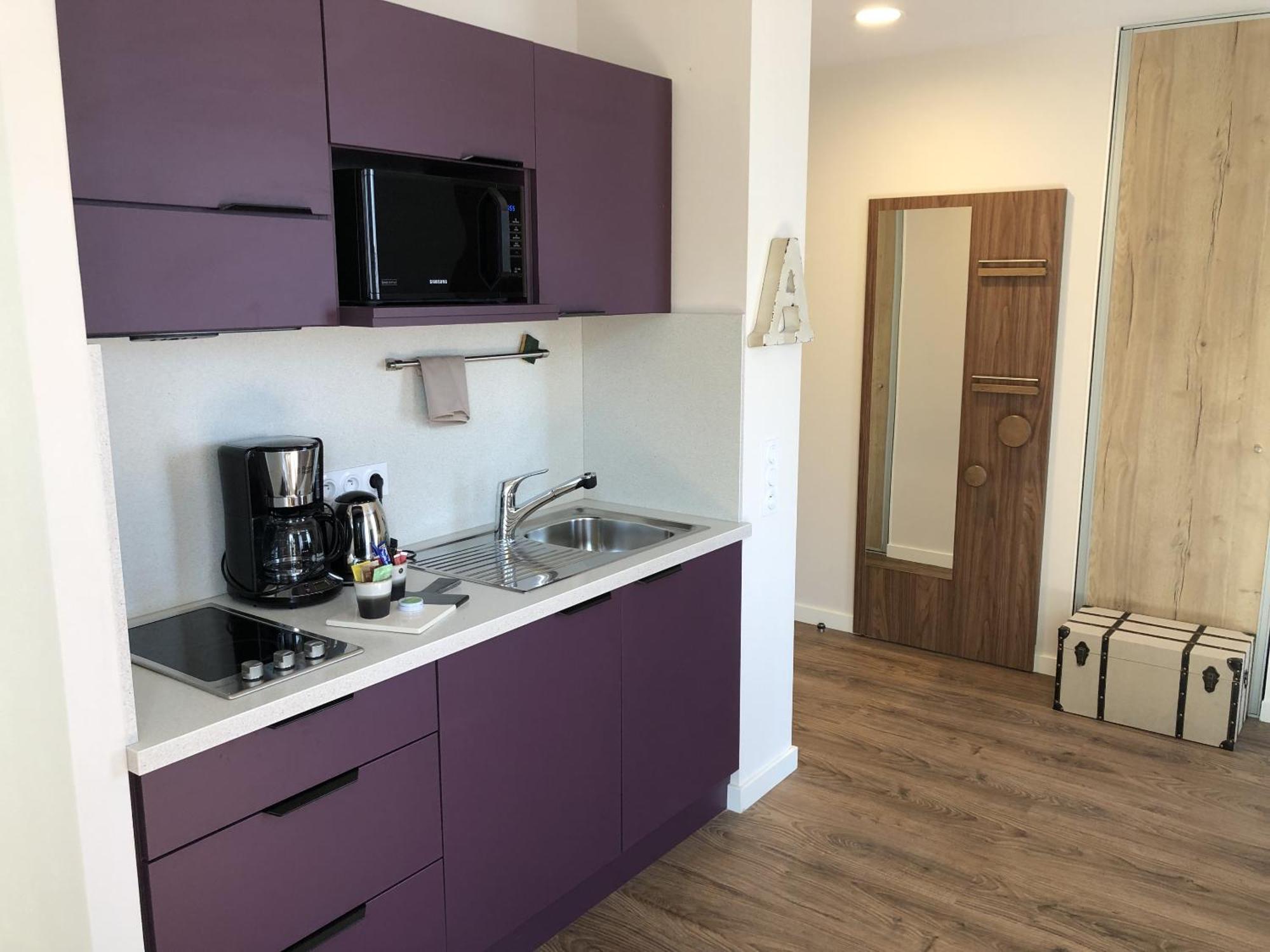 Domitys - Le Manoir Apartment Perignat-les-Sarlieve Bagian luar foto