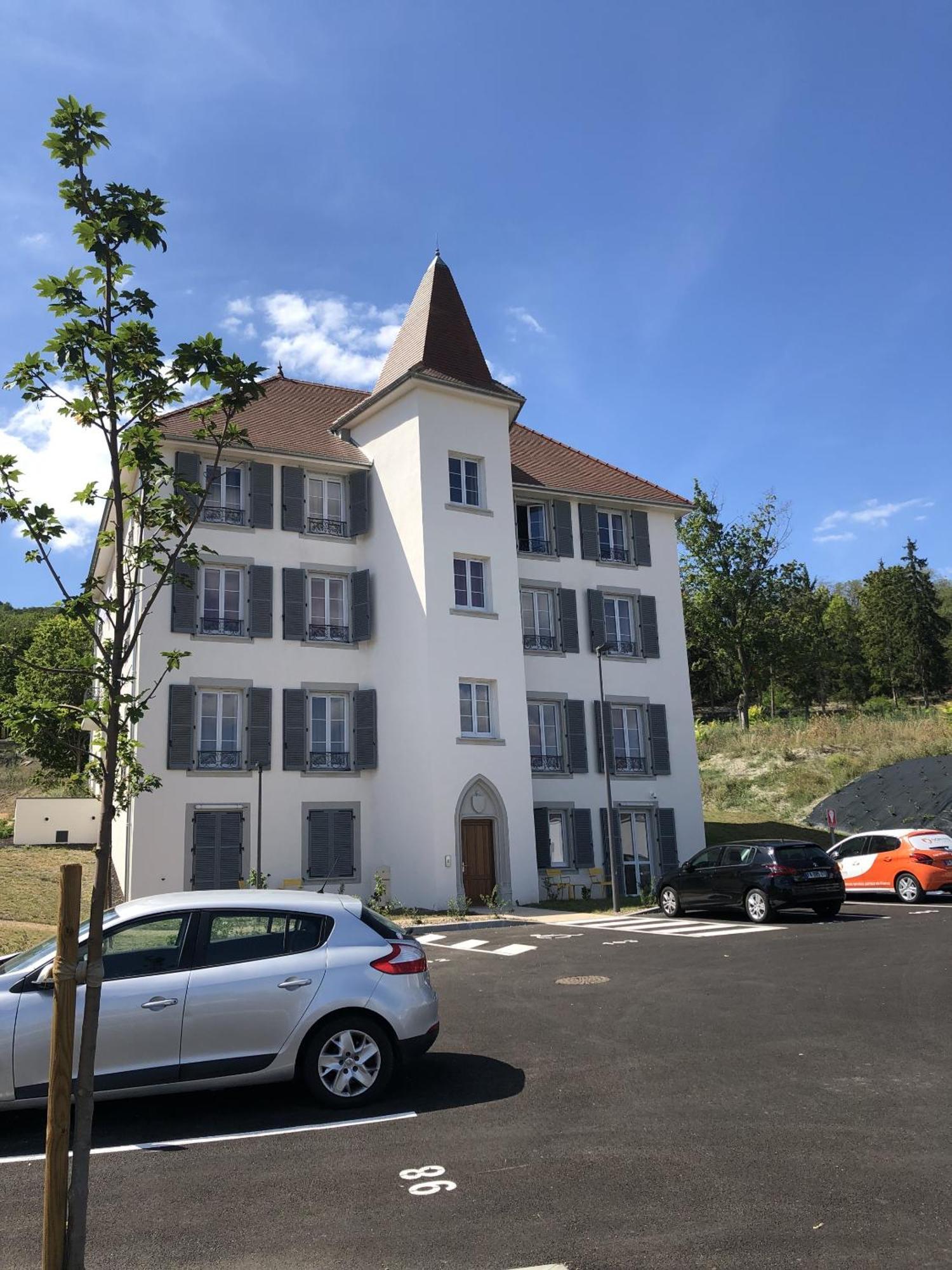Domitys - Le Manoir Apartment Perignat-les-Sarlieve Bagian luar foto